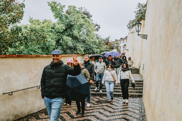 Tip a Tour Guide
